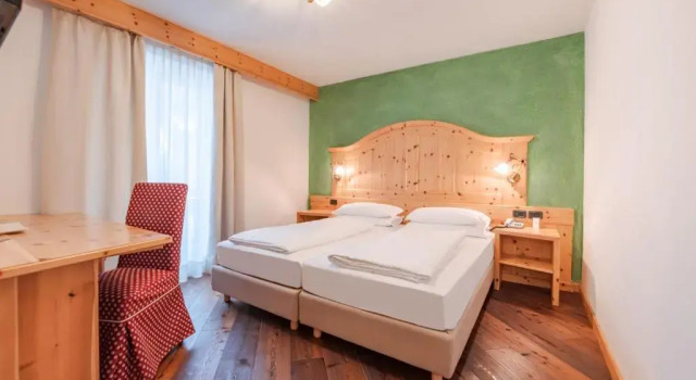 Полулюкс Hotel Foresta