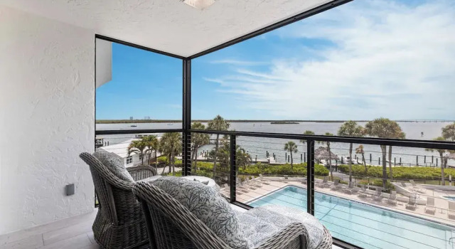 Апартаменты Lovely Marco Island Condo w/ Private Bay View