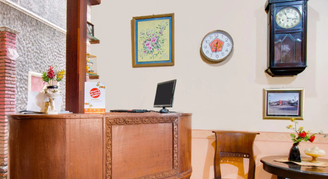 OYO 3217 The Ts Homestay, Boek Hotel Hotels in Malang met parkeren, in de buurt van Pulosari Food Court, Parkeren