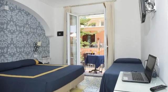 Трёхместный номер Standard с балконом Hotel7Bello