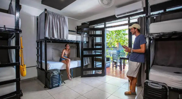 Кровать в общем номере Che Playa Hostel & Bar Adults Only