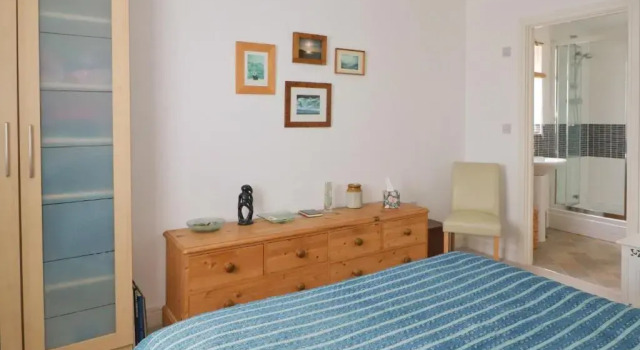 Modern Holiday Home Central St Merryn, Book Hotel Hoteller i St Merryn med parkering, Parkering