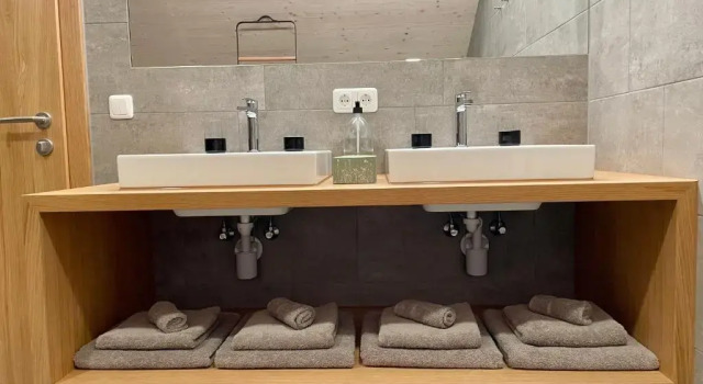 Апартаменты Wasserfall Apartments Mellau
