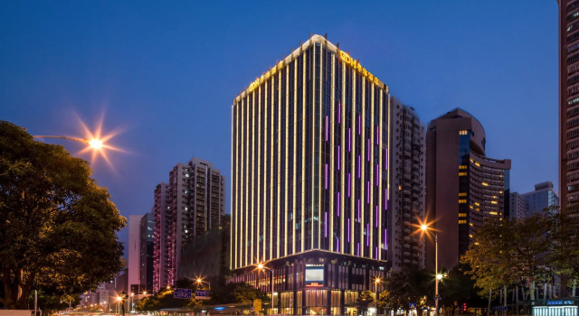 Shenzhen Guangdong Hotel, Rezerwuj Hotel Hotele w Shenzhen z parkingiem, Parking