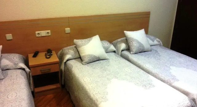 Двухместный номер Standard Hostal Avenida