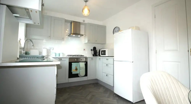 Коттедж 2 Bed House - Large Garden - Fully Refurbished