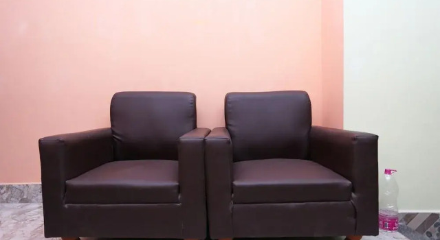 OYO 27734 Hotel Savasi