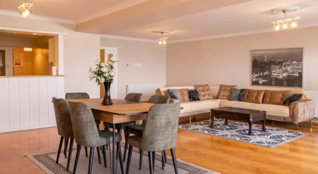 Spacious Flat With Sea View In Zmir Karsiyaka, Rezerwuj Hotel Karsiyaka Izmir