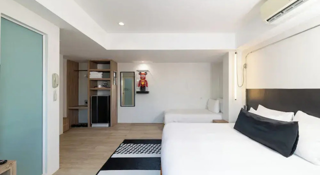 Трёхместный номер Deluxe с балконом The Core Gallery Hotel