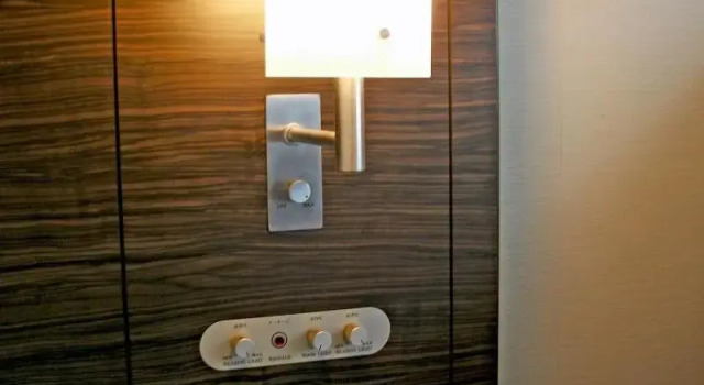 Двухместный номер Standard Century Royal Hotel