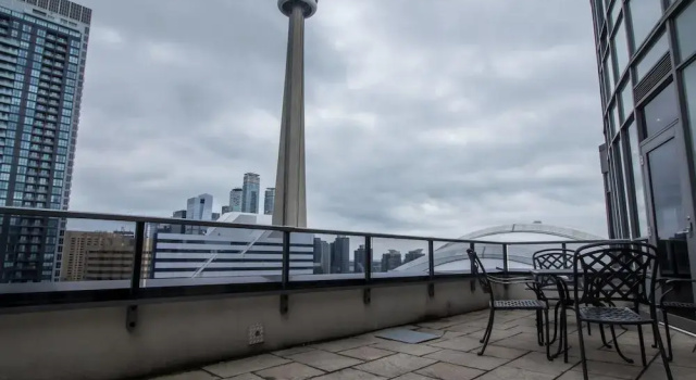 RS Suites - Maple Leaf Square, Забронировать Отель Торонто Greater Toronto Area, рядом с Театр Принцесса Уэльса