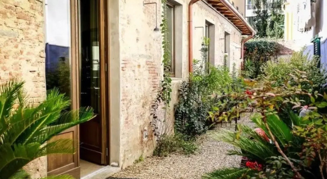 Luxury Eclectic Loft - Santa Croce, Забронировать Отель Отели Флоренции с парковкой, рядом с Дом Буонаротти, Парковка