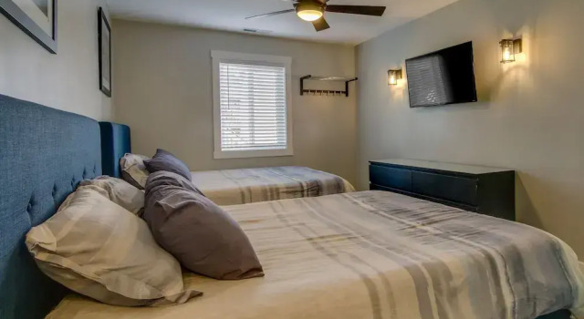 Апартаменты с 2 комнатами с балконом Walk to Beach & Boardwalk: Ocean City Condo