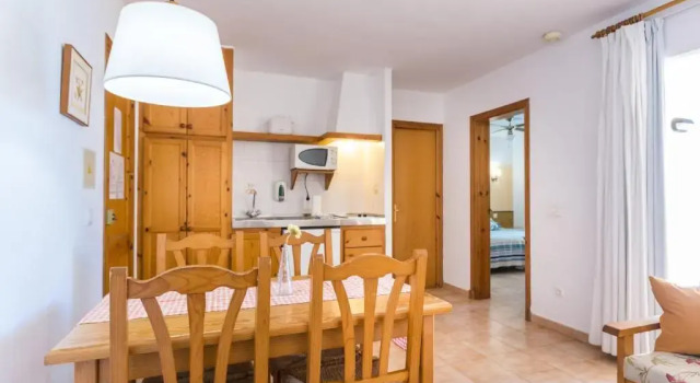 Апартаменты Standard Apartamentos Sol Ponent
