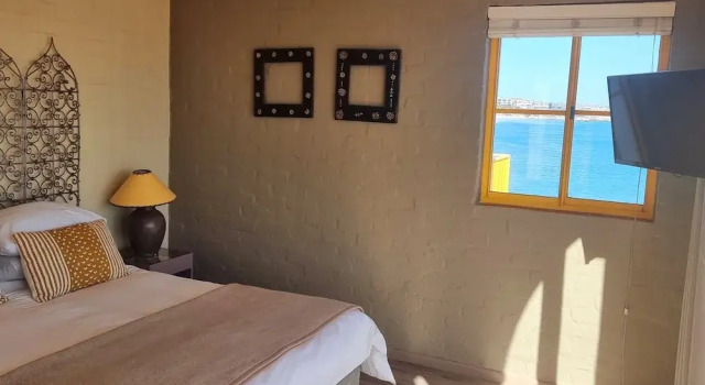 Апартаменты Raaswater Langebaan Self Catering