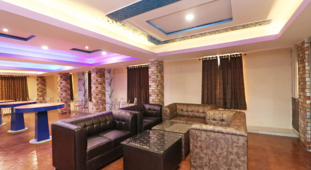 OYO Flagship 29569 Hotel Bodhraj Inn, Rezerwuj Hotel Hotele w Ranchi z parkingiem, Parking
