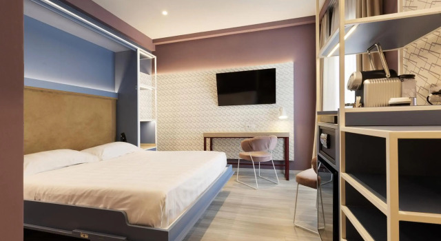 Adesso Hotel