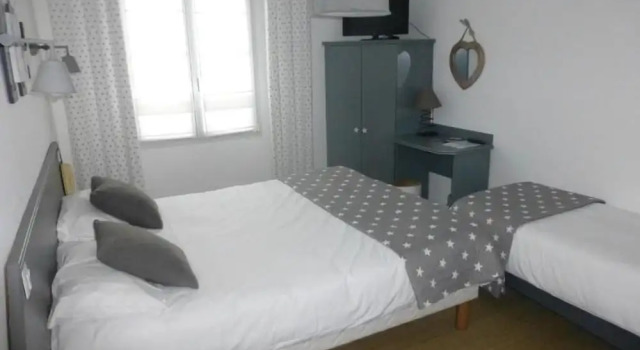 Трёхместный номер Classic Hotel La Licorne