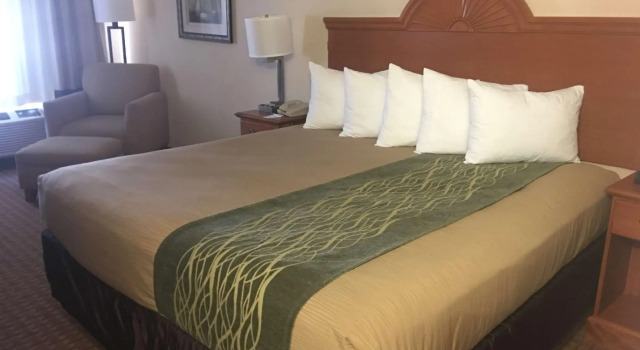 Двухместный номер Standard Super 8 by Wyndham Great Bend