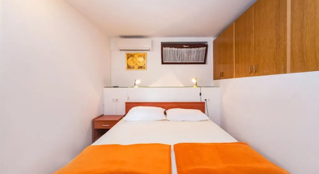 Apartment Ljubica With Nice Garden 2, Забронировать Апартаменты/квартира Апартаменты Новалья, Апартаменты/квартира