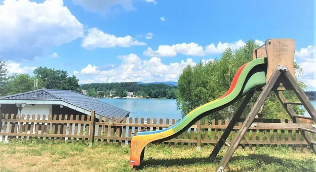 Апартаменты c 1 комнатой с балконом и с видом на озеро Apartments Am See