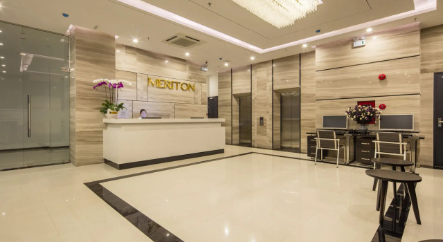 Meriton Hotel