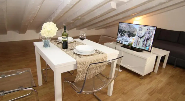 Апартаменты c 1 комнатой Apartamento Atico en Puerta del Sol