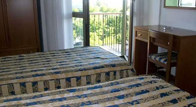 Номер Standard HOTEL SANTOROTTO di FABIO TERROSI