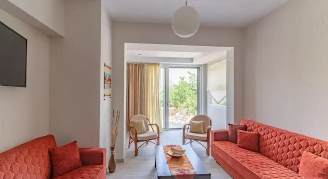 The Holiday House 1, Забронировать Отель  