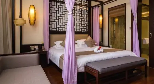 Люкс ZhongNan Resort Hotel