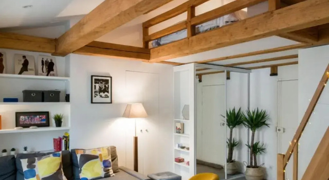 Студия Calm and atypical studio close to Quartier Latin in Paris - Welkeys