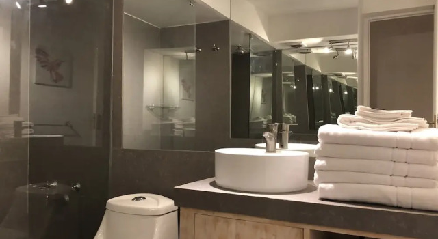 Апартаменты The Lounge Apartment