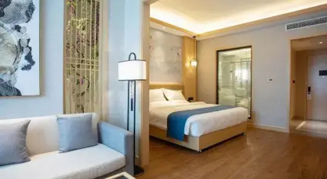 Suite GreenTree Eastern Hotel (Hua County Wuzhou New Era Plaza)
