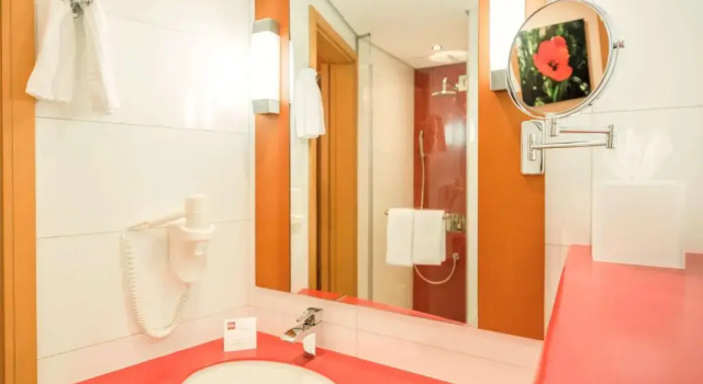 Двухместный номер Standard Ibis Fujairah