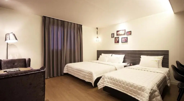 Двухместный номер Premium MU Hotel
