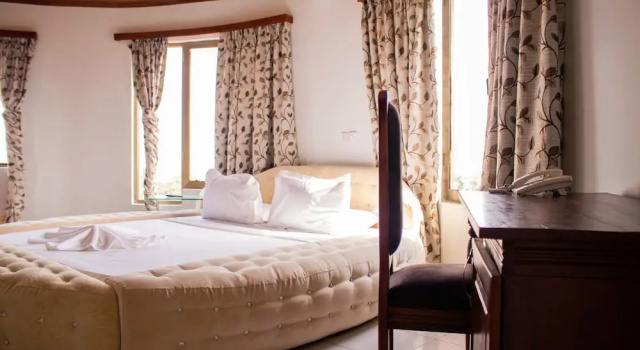 Люкс Executive с балконом Odjidja Royal Palace Hotel