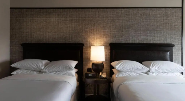Четырёхместный номер Standard Sheraton Chicago Northbrook
