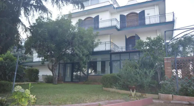 Angelo Delle Aci, Book Apartment Hotels in Sicily with Parking, Parking