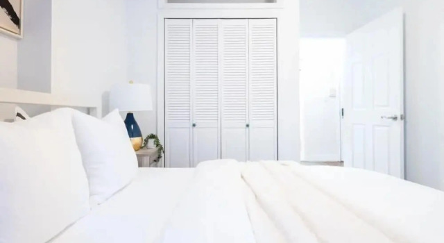 Апартаменты 1435 UES Apartment