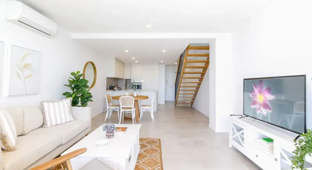 Lavish Coastal 2-bed With Stunning Ocean Views, Забронировать Апартаменты/квартира Батманс-Бей Еврободалла, рядом с Пляж Сёрфсайд