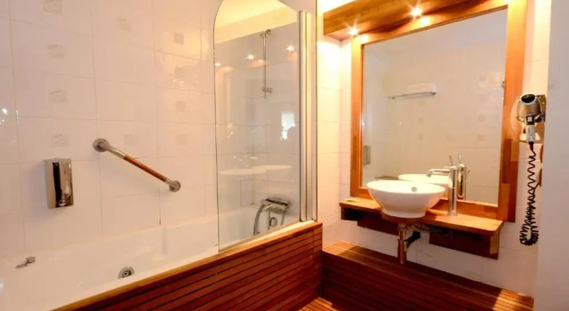 Четырёхместный номер Standard Greenhotels Roissy Parc des Expositions