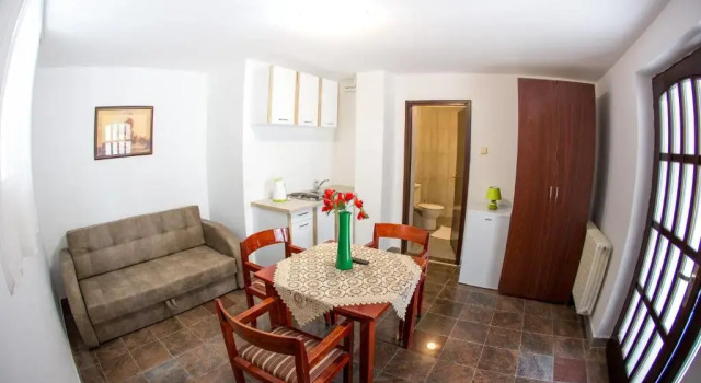 Апартаменты Apartments Villa Mirjana