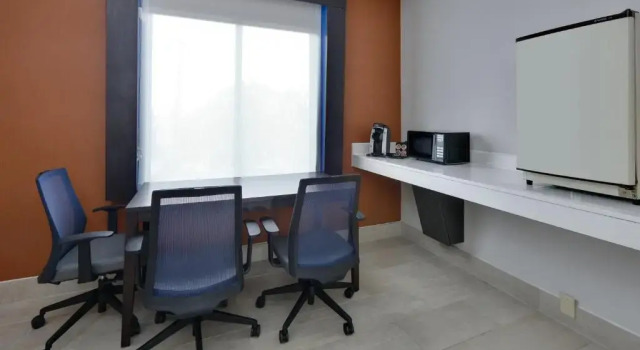 Люкс Holiday Inn Express & Suites Dallas - Duncanville by IHG