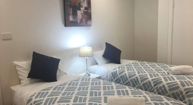 Ivy Units Glen Waverley
