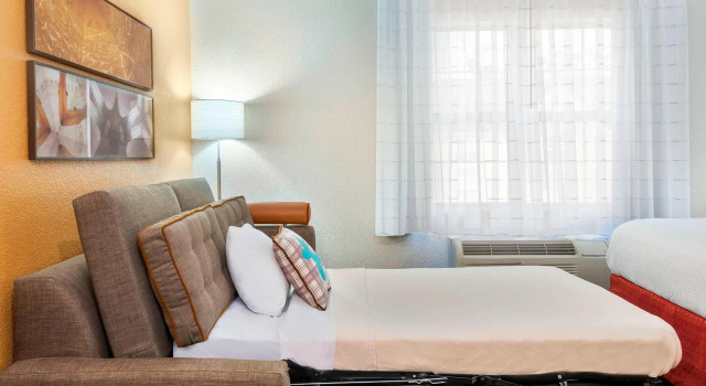 Двухместная студия TownePlace Suites by Marriott Savannah Midtown