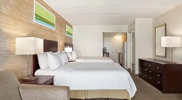 Четырёхместный номер Standard Holiday Inn Ocean City by IHG