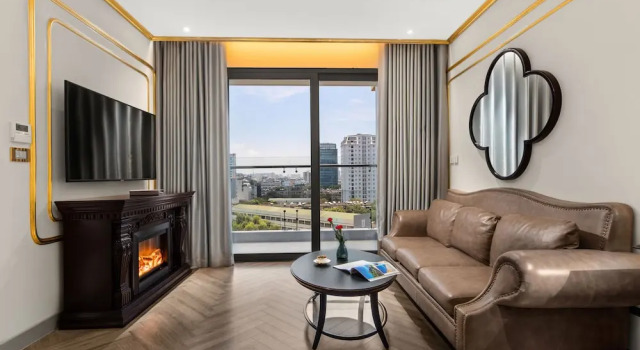 Двухместные Пентхаус с видом на озеро Dolce by Wyndham Hanoi Golden Lake