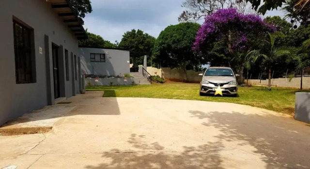 VILLA HOLIDAYS - 16A Berea Road Margate, Забронировать Отель Маргит Durban South Coast