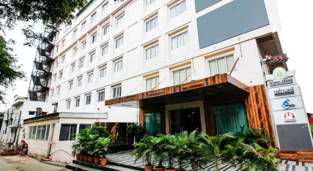 Hotel Trishul Grand