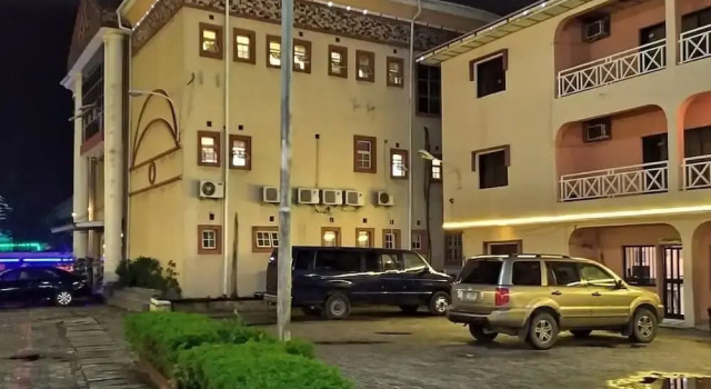 Piccadilly Suites and Luxury Apartment